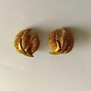 Vintage crown trifari clip ons